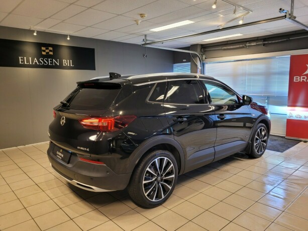 opel-grandland-x-plug-in-petrol-2021-big-4