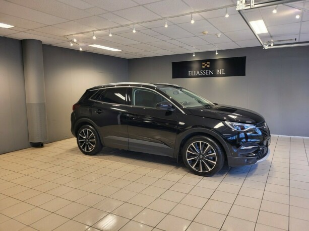 opel-grandland-x-plug-in-petrol-2021-big-2