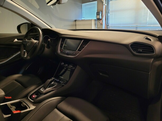 opel-grandland-x-plug-in-petrol-2021-big-13