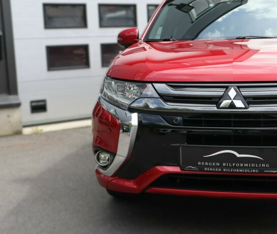 mitsubishi-outlander-elektrisitetbensin-2018-big-6
