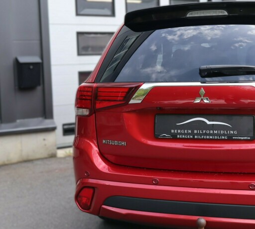 mitsubishi-outlander-elektrisitetbensin-2018-big-7
