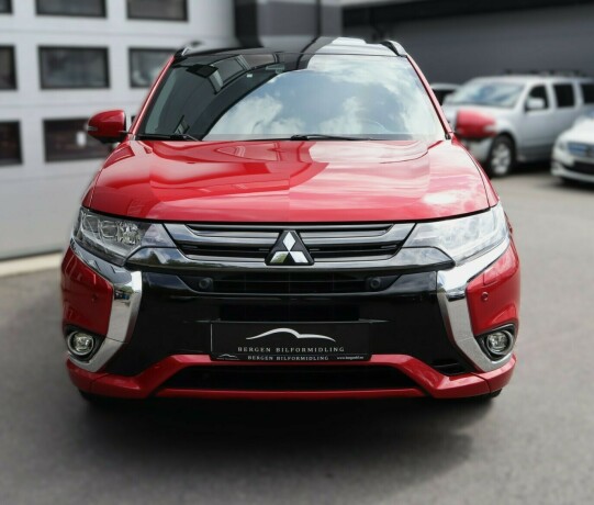 mitsubishi-outlander-elektrisitetbensin-2018-big-4