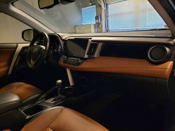 toyota-rav4-elektrisitetbensin-2016-big-13