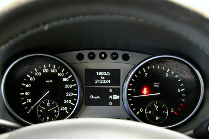 mercedes-benz-m-klasse-diesel-2009-big-13