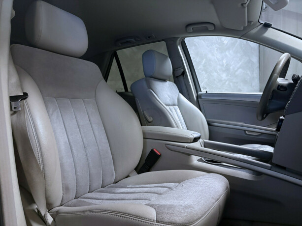 mercedes-benz-m-klasse-diesel-2009-big-4