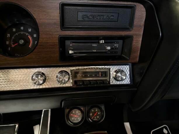 pontiac-andre-bensin-1970-big-28