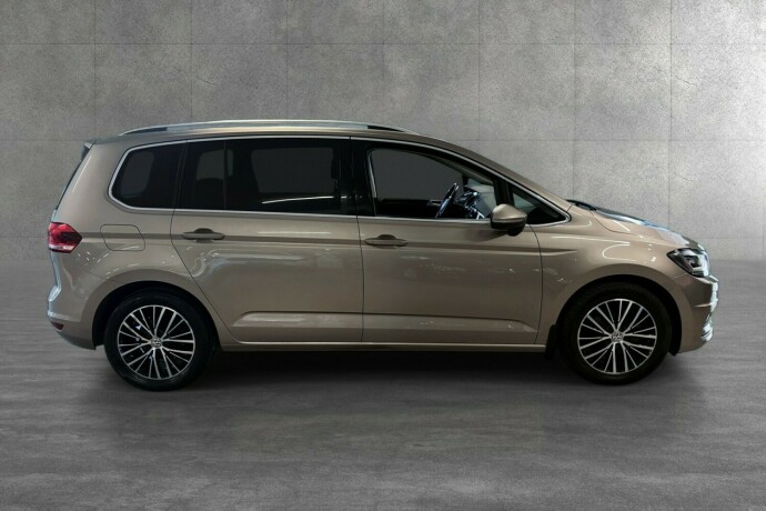 volkswagen-touran-diesel-2017-big-28