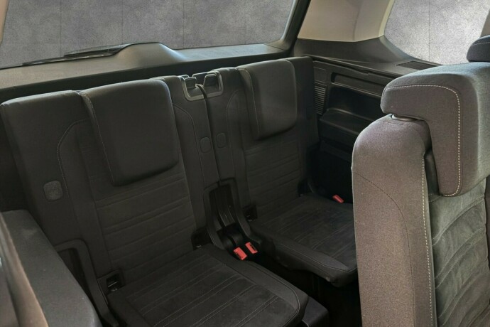 volkswagen-touran-diesel-2017-big-10