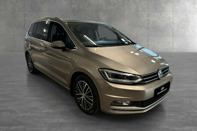 volkswagen-touran-diesel-2017-big-26