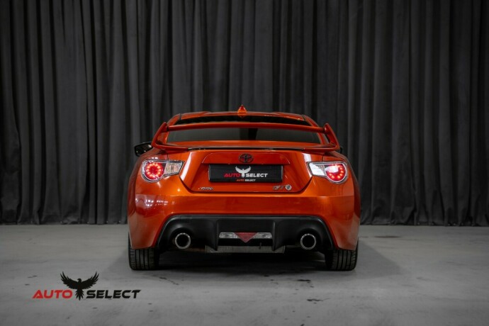 toyota-gt86-bensin-2013-big-9
