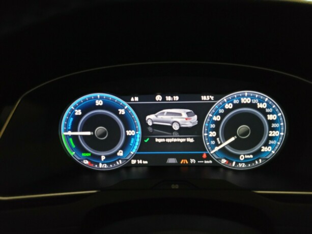volkswagen-passat-plug-in-petrol-2017-big-26