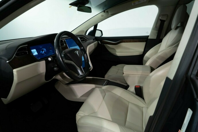 tesla-model-x-elektrisitet-2017-big-6