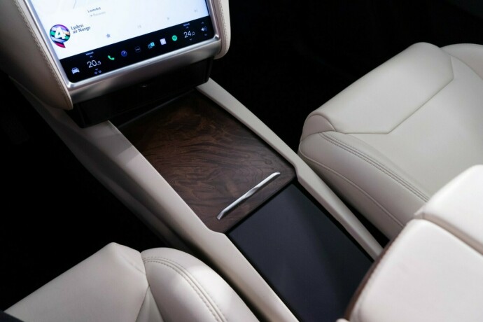tesla-model-x-elektrisitet-2017-big-13