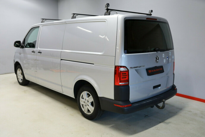 volkswagen-transporter-diesel-2017-big-3