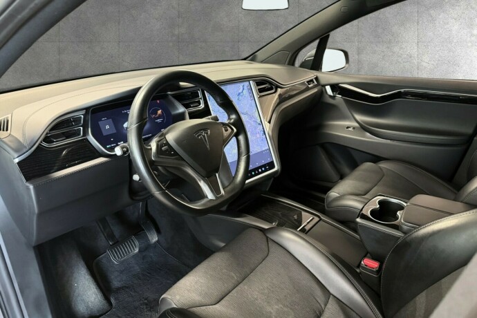 tesla-model-x-elektrisitet-2018-big-9
