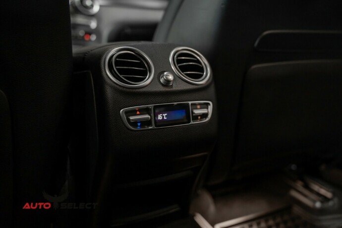mercedes-benz-glc-bensin-2018-big-22