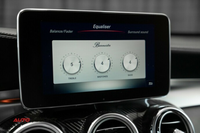mercedes-benz-glc-bensin-2018-big-55