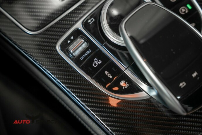 mercedes-benz-glc-bensin-2018-big-50