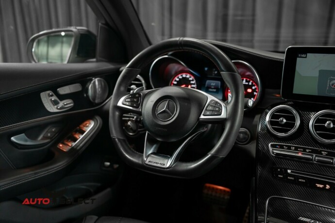 mercedes-benz-glc-bensin-2018-big-35