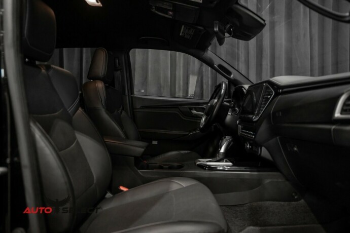 isuzu-d-max-diesel-2022-big-23