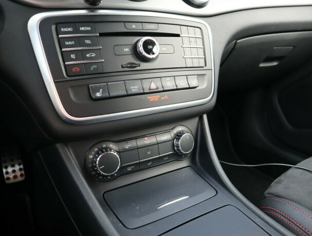 mercedes-benz-cla-bensin-2016-big-20