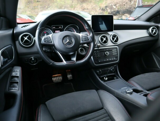 mercedes-benz-cla-bensin-2016-big-10