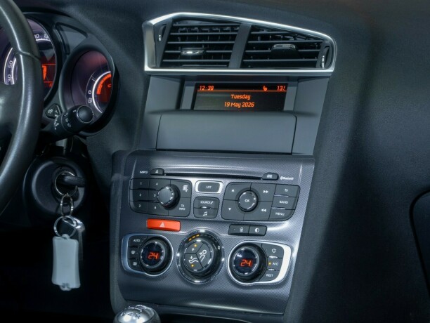 citroen-c4-diesel-2015-big-17