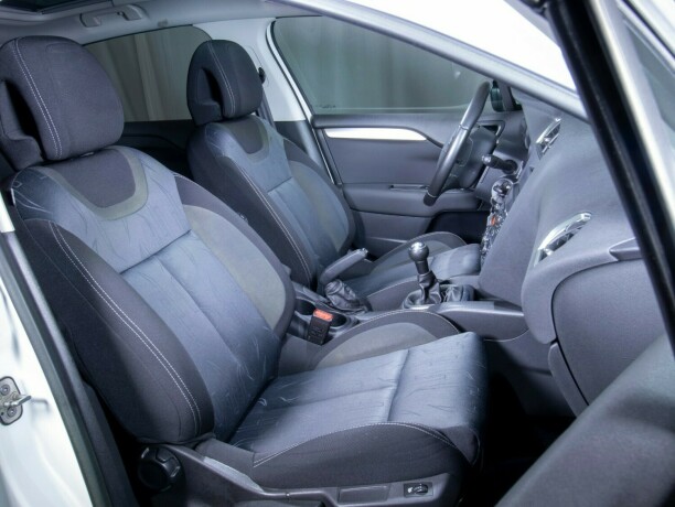 citroen-c4-diesel-2015-big-46