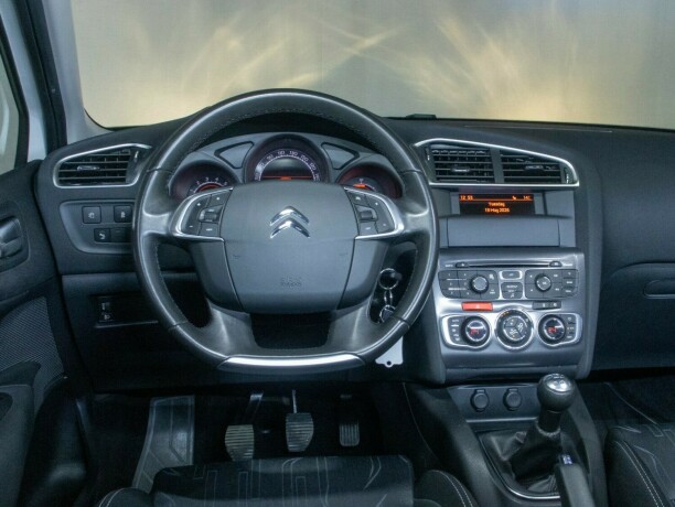 citroen-c4-diesel-2015-big-31