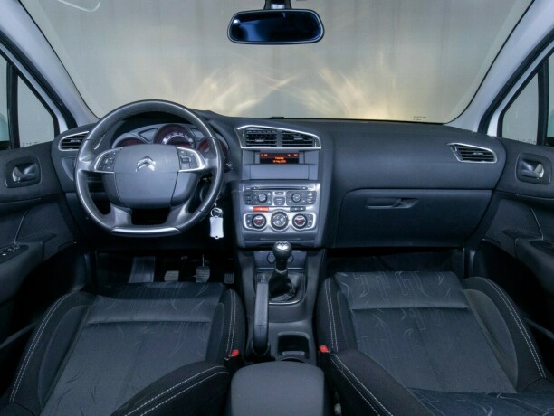 citroen-c4-diesel-2015-big-37