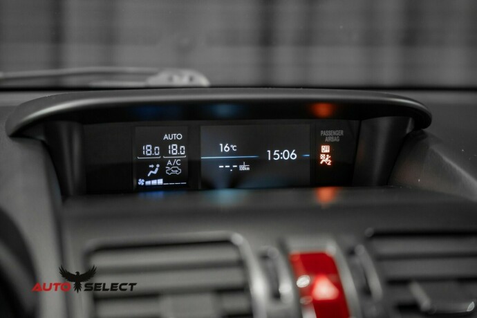 subaru-xv-bensin-2012-big-34