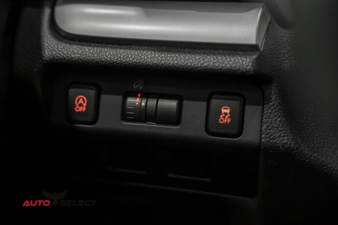 subaru-xv-bensin-2012-big-26
