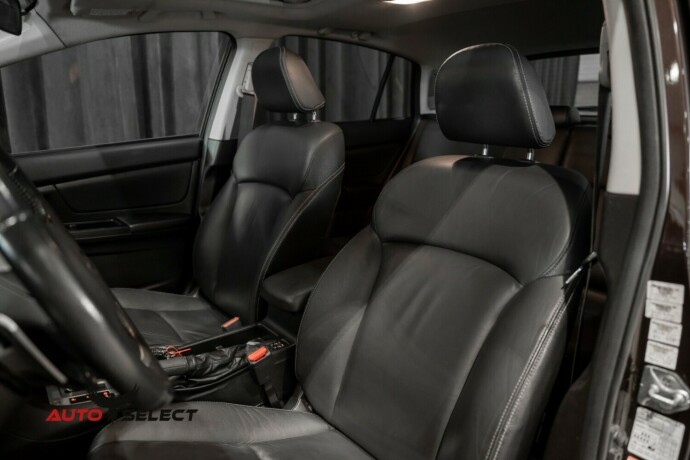 subaru-xv-bensin-2012-big-22