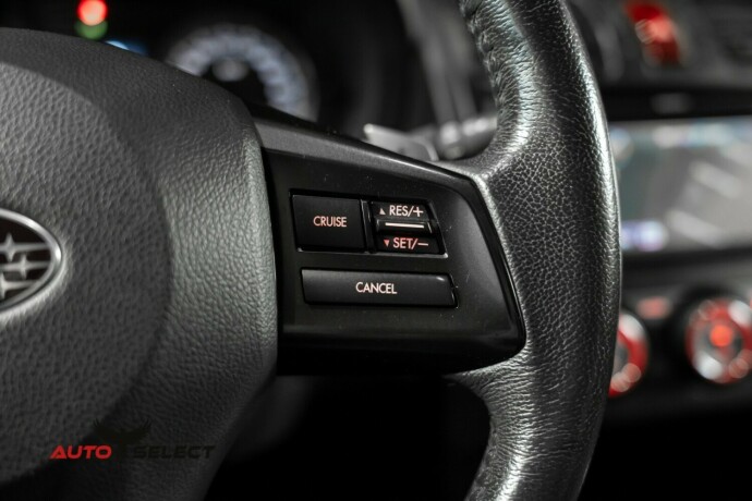 subaru-xv-bensin-2012-big-31