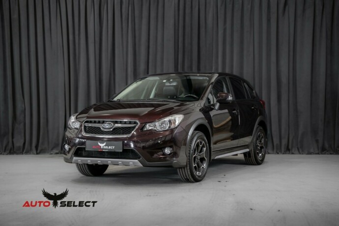 subaru-xv-bensin-2012-big-5
