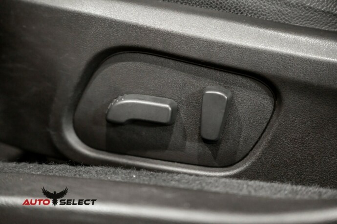 subaru-xv-bensin-2012-big-21