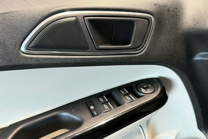 ford-b-max-bensin-2015-big-18
