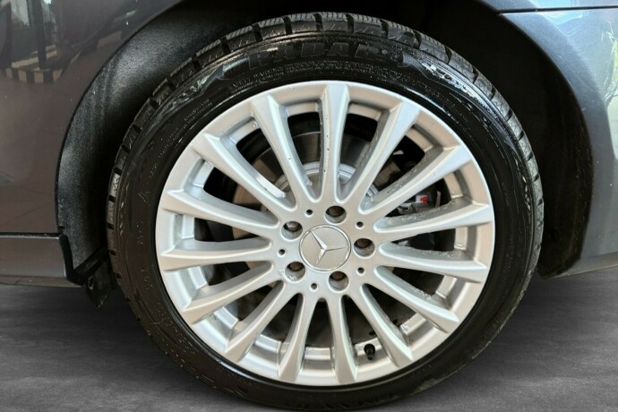 mercedes-benz-c-klasse-bensin-2012-big-19