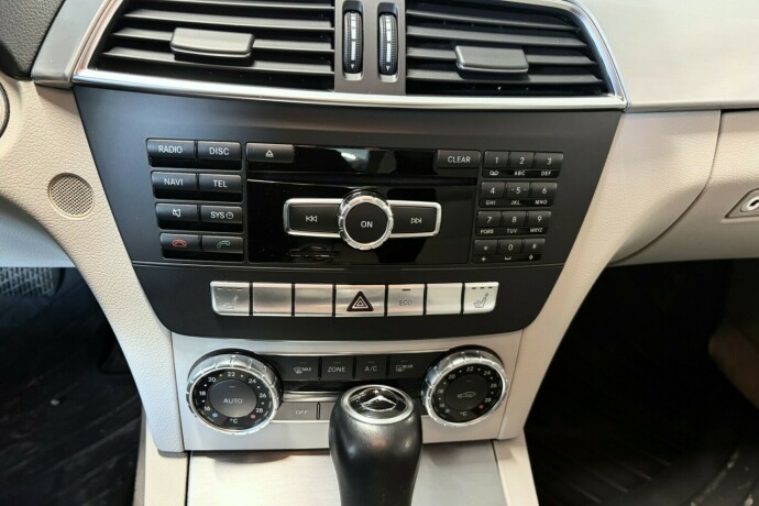 mercedes-benz-c-klasse-bensin-2012-big-9