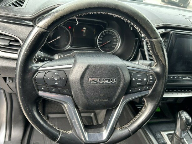 isuzu-d-max-diesel-2021-big-17