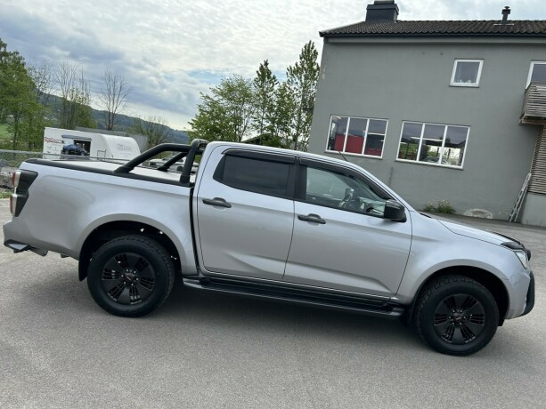 isuzu-d-max-diesel-2021-big-8