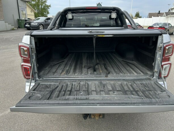 isuzu-d-max-diesel-2021-big-9