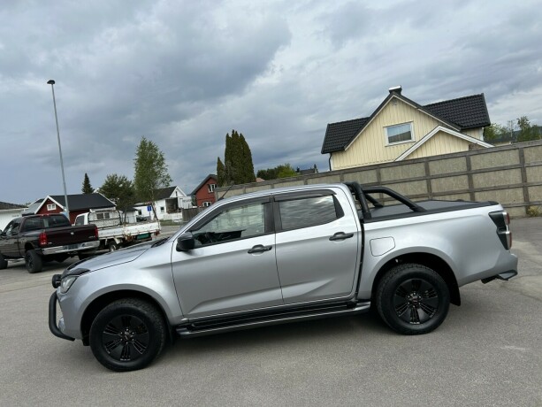 isuzu-d-max-diesel-2021-big-3