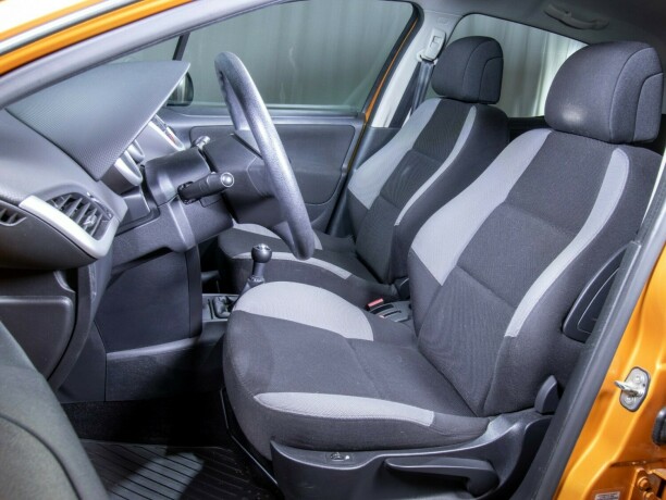 peugeot-207-bensin-2006-big-36