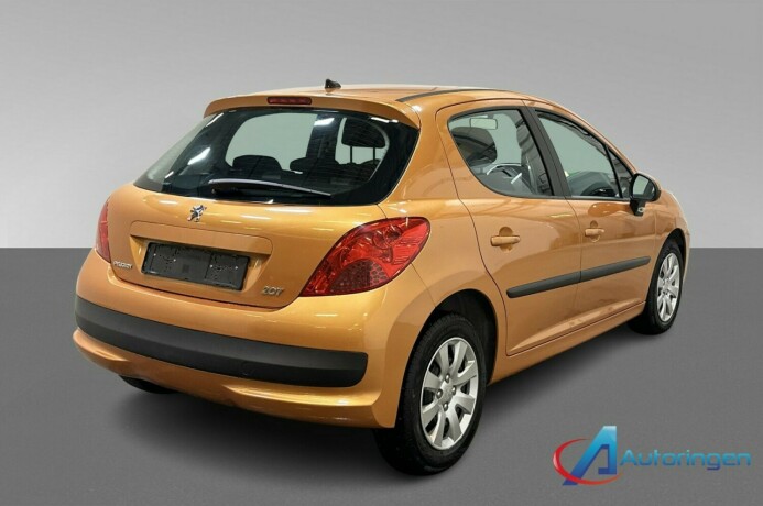 peugeot-207-bensin-2006-big-3