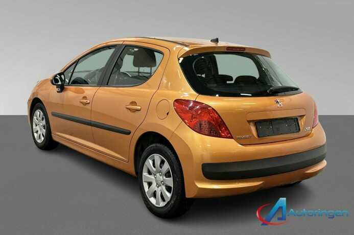 peugeot-207-bensin-2006-big-5