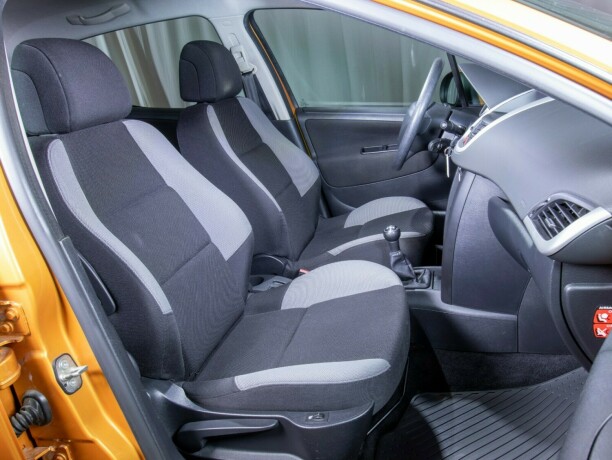 peugeot-207-bensin-2006-big-41