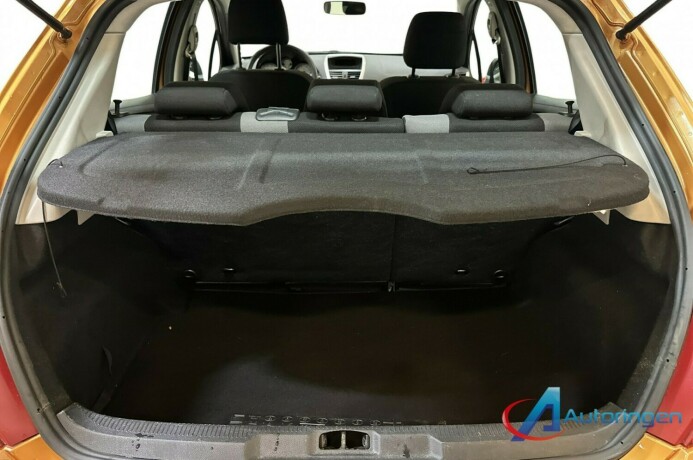 peugeot-207-bensin-2006-big-8