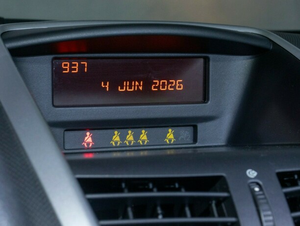 peugeot-207-bensin-2006-big-27