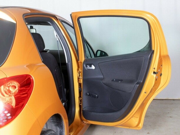 peugeot-207-bensin-2006-big-14